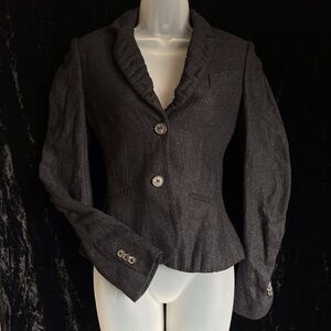 Chic Wool Black Blazer with Ruffled Collar